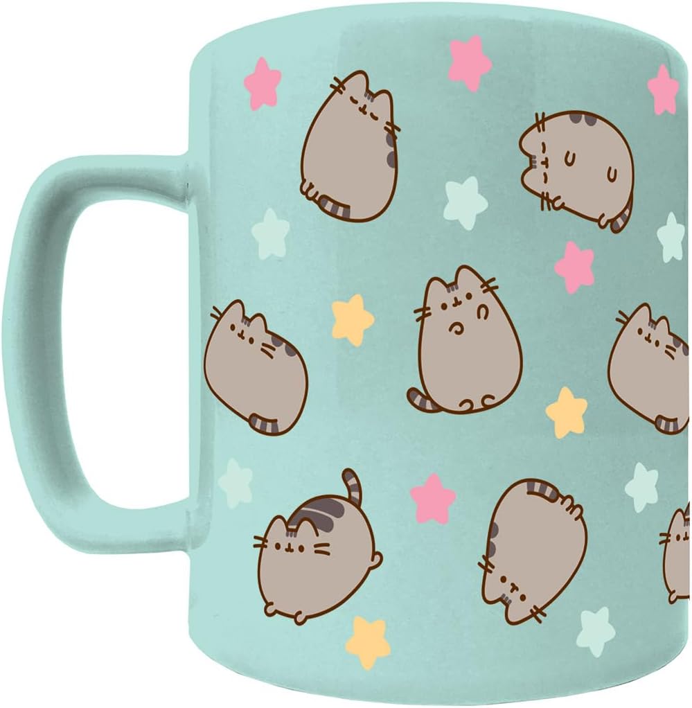 Pyramid International PUSHEEN (COSY) FUZZY MUG - Adorable Pusheen Design, Excellent for Cozy Drinks, Comfortable Grip, Awesome Gift for Pusheen Fans, Durable and Microwave Safe