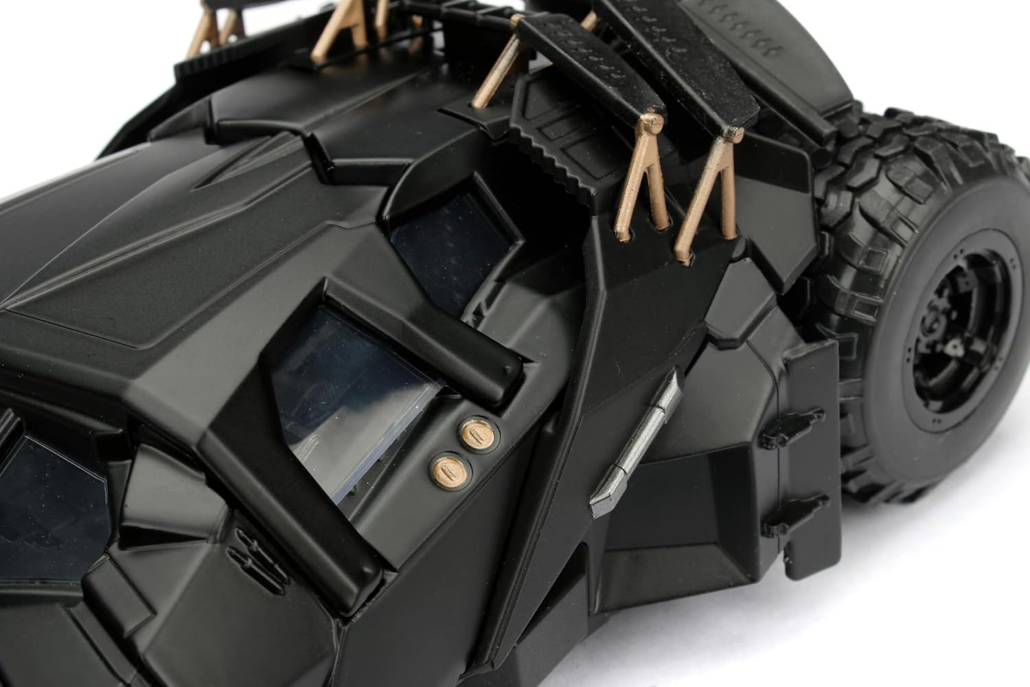 BATMAN THE DARK KNIGHT BATMOBILE 1:24 SCALE DIE-CAST REPLICA
