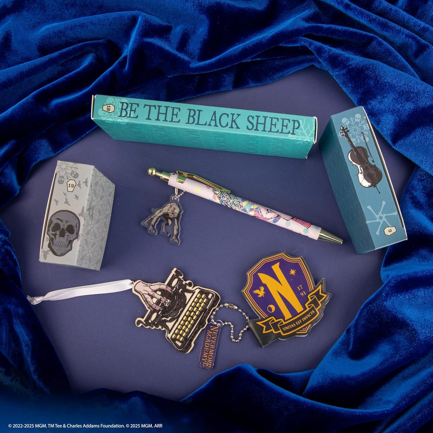 CINEREPLICAS - Calendrier de l'Avent Deluxe Merecredi Addams 2025 - Licence officielle
