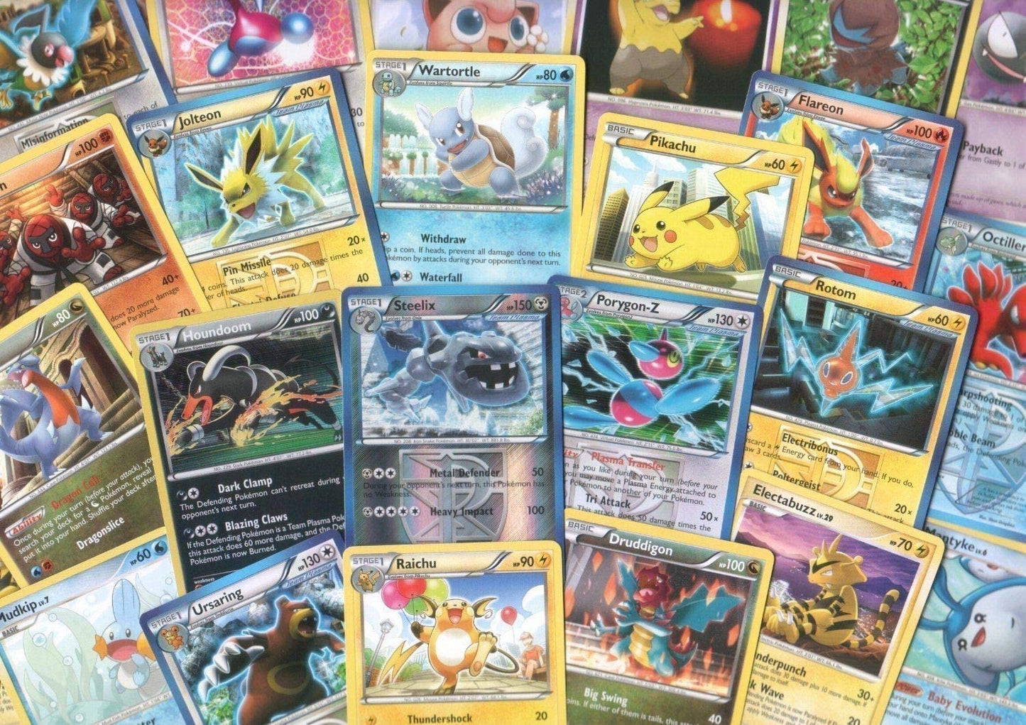 100 Assorted Pokemon Cards with Foils! - Multicolor