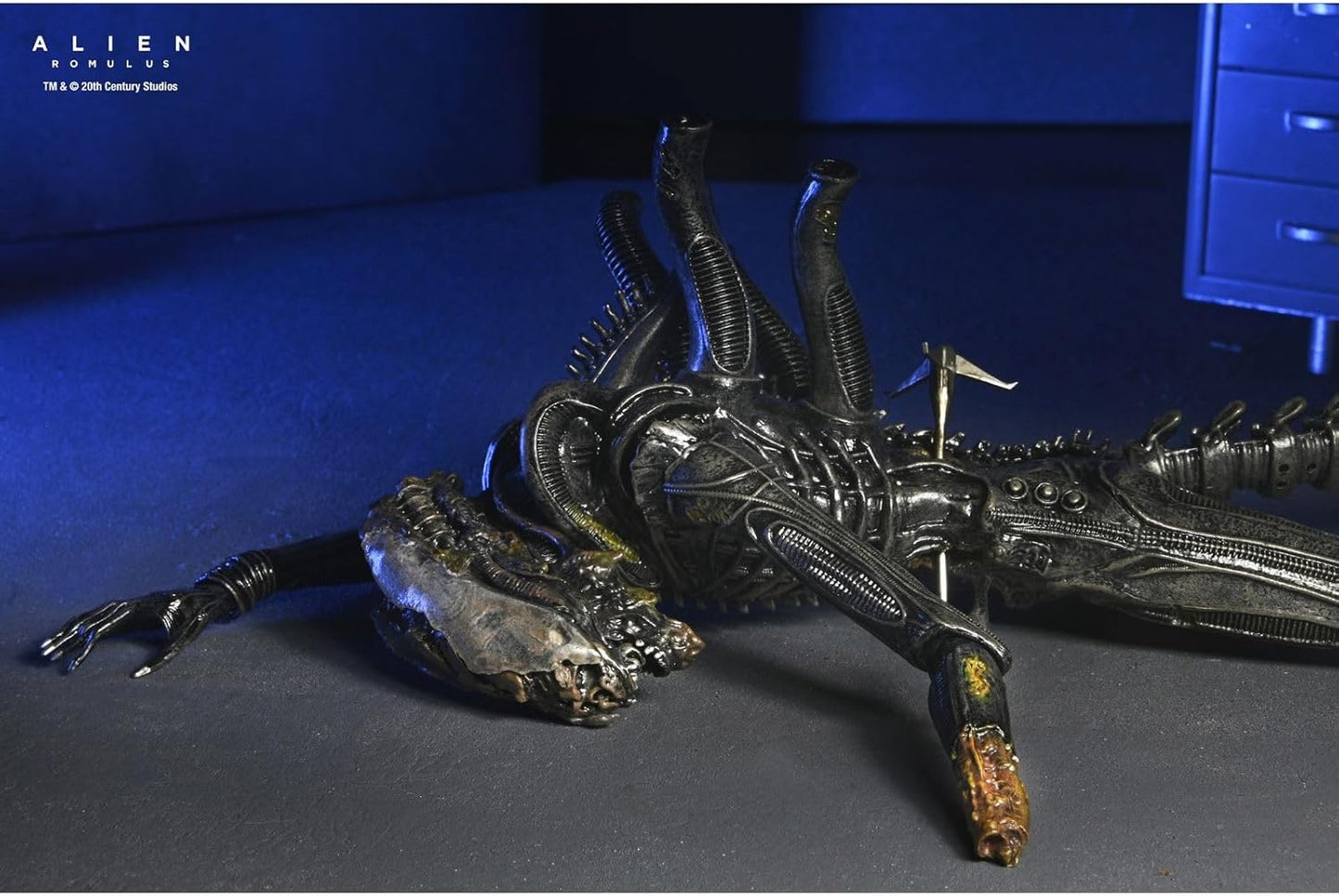 Neca Deluxe Suspended Lab Xenomorph xx121 Scale Action Figure 18cm Alien Romulus