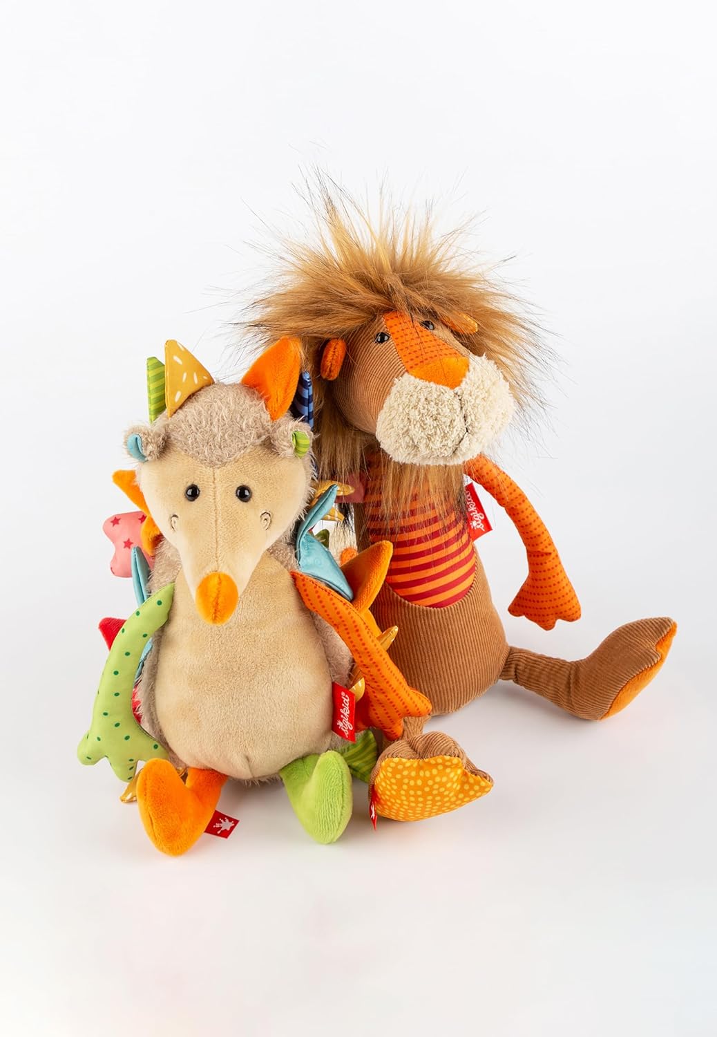 SIGIKID 42844 Knuffeldier, leeuw, patchwork, knuffeldier om te spelen en te knuffelen, van zachte materiaalmix, voor baby's en kinderen, jongens en meisjes van 0 maanden tot 8 jaar, meerkleurig