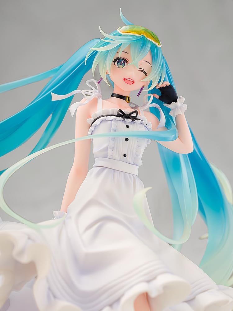 Wonderful Works Hatsune Miku GT Project: Racing Miku 2021 (Vacation Style Ver.) 1:7 Scale PVC Figure