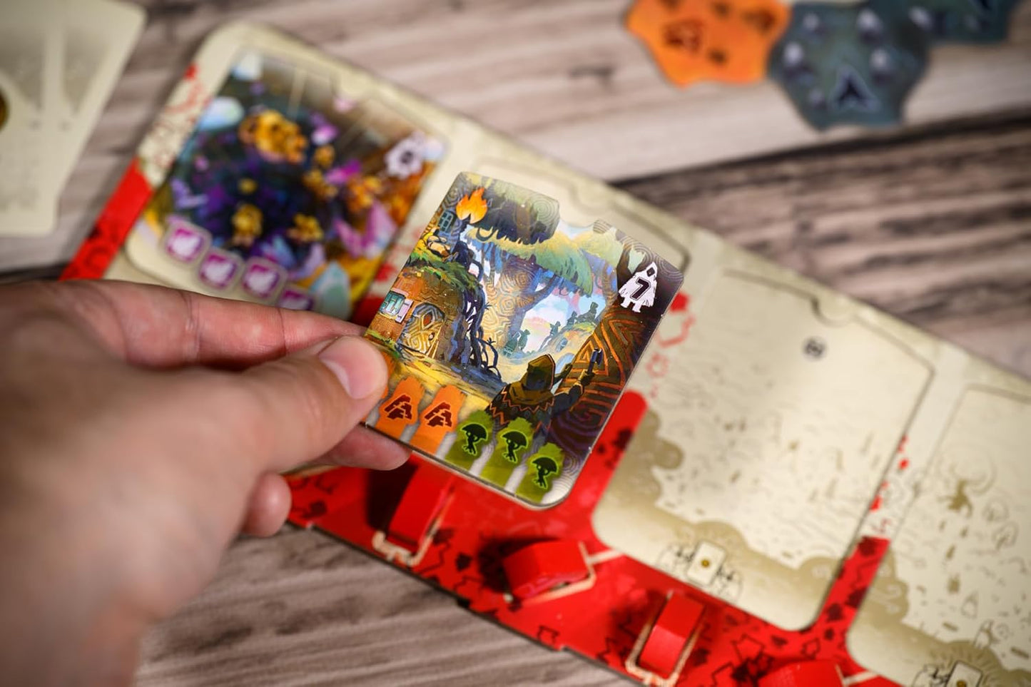 Asmodee | Dewan | Strategic Board Game | Ages 10+ | 2-4 Players | 40+ Minutes Playing Time