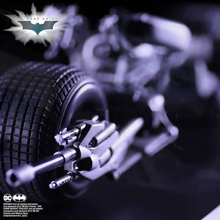 The Noble Collection The Bat-Pod Die-Cast Sculpture