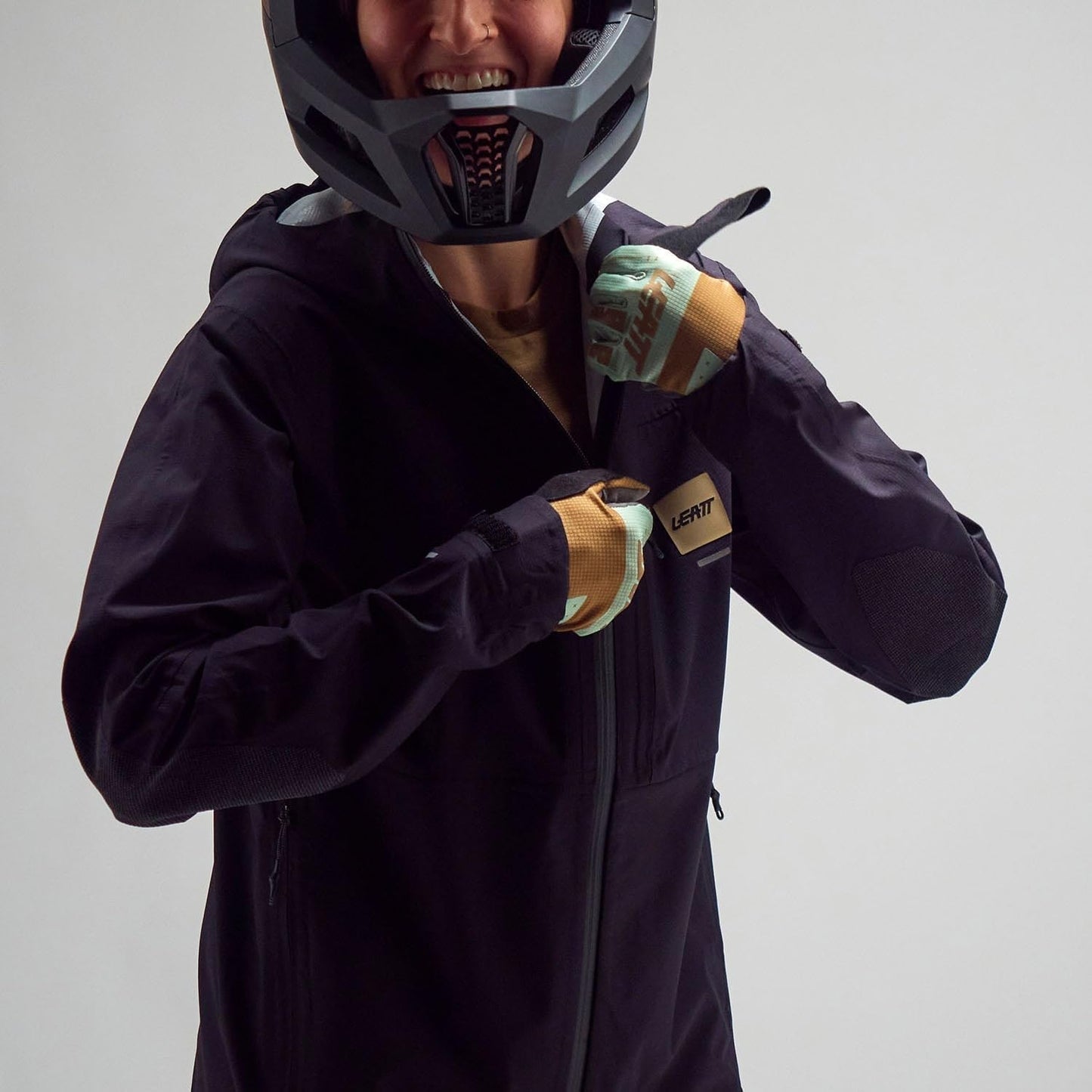 Leatt MTB Hydradri 3.0 Damenjacke – wasserdicht und atmungsaktiv | Schwarz | XL | EU42/UK14/US10