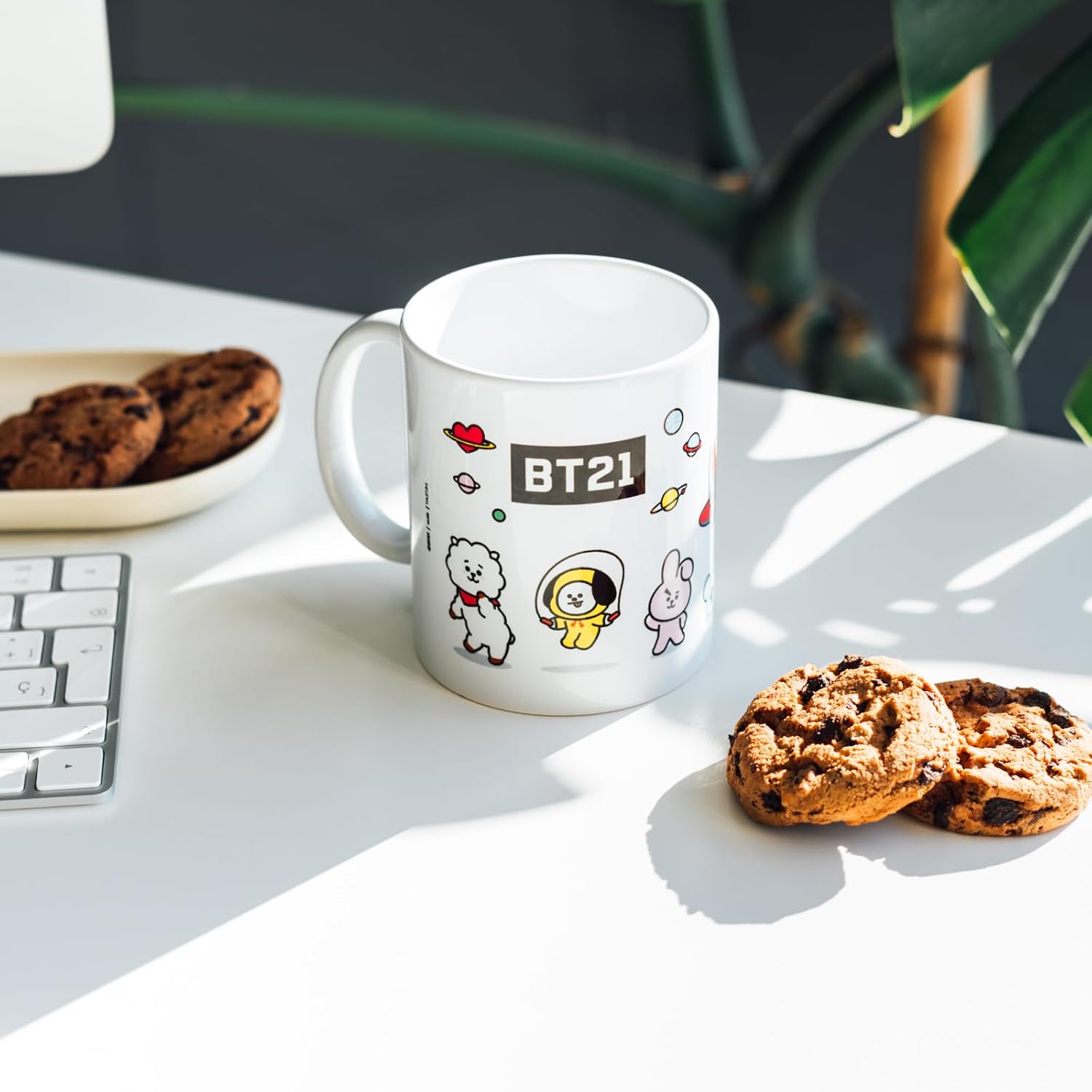 Grupo Erik Tasse Kaffeetasse BT21 Universtar Kaffeebecher - Teetasse Fassungsvermögen 350ml