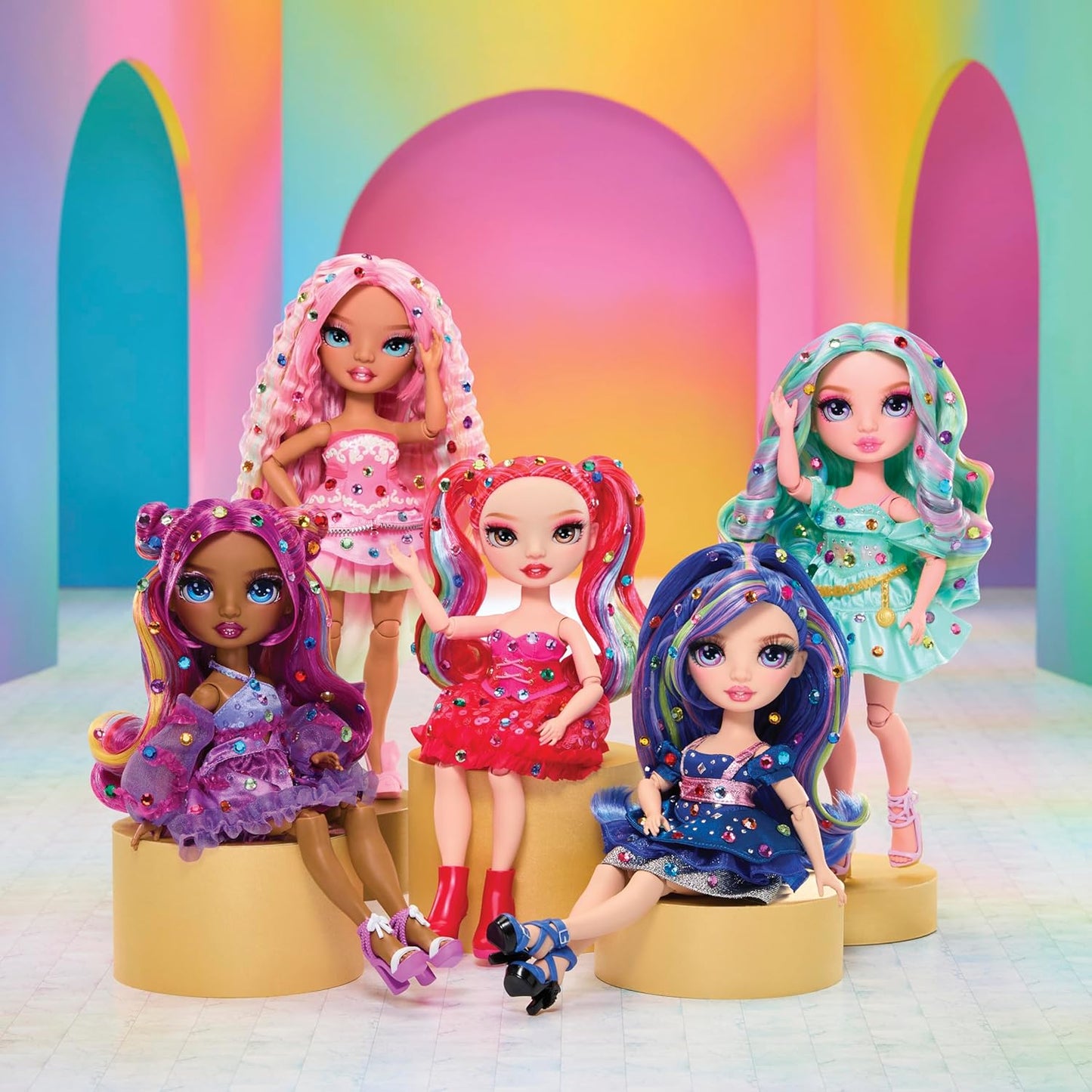 RAINBOW HIGH Be Dazzling - Genevieve Bleue - Muñeca de Moda Azul de 28 cm con Herramienta para Deslumbrar, Gemas Brillantes y Accesorios de Estilismo