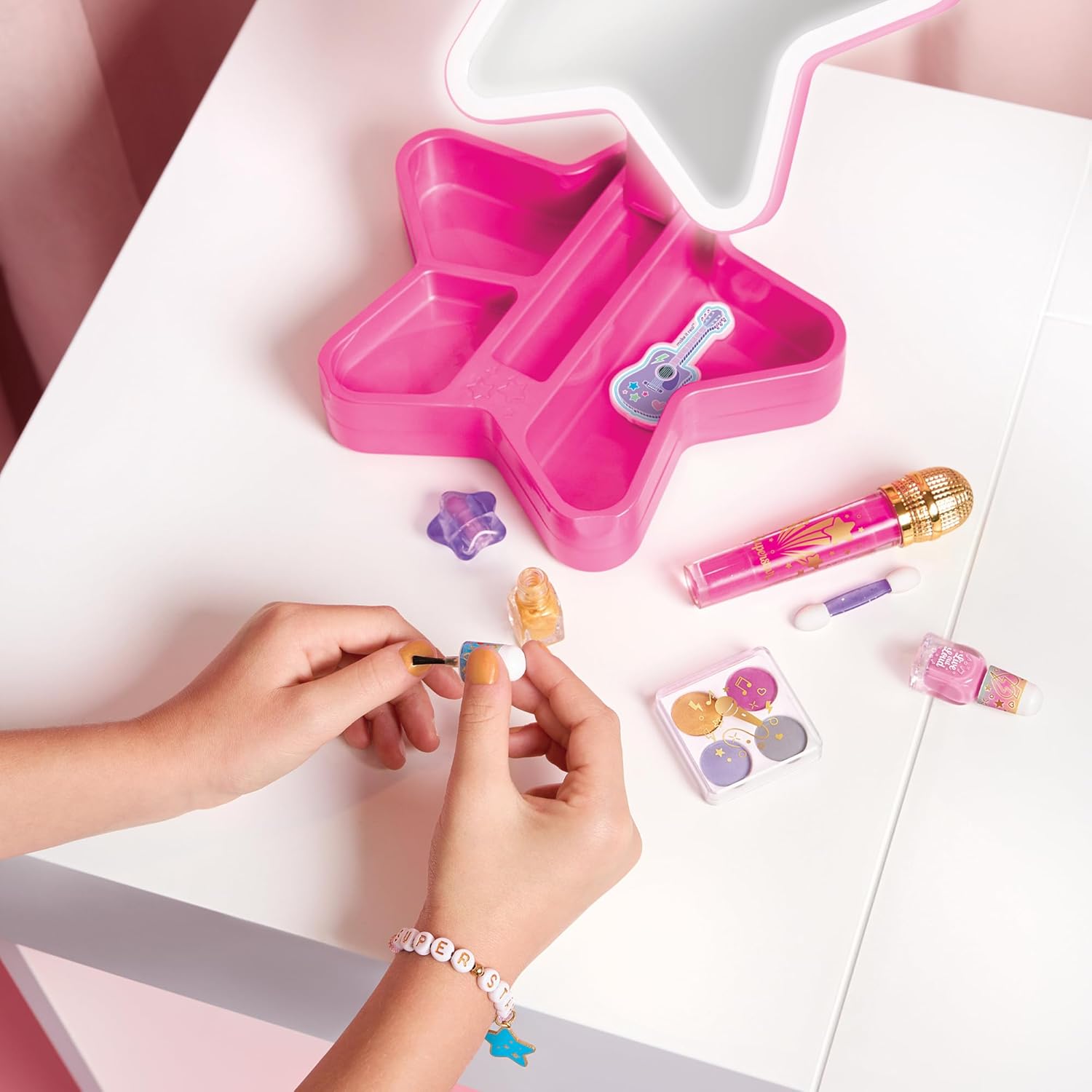 Make It Real Backstage Glam Cosmetische Studio