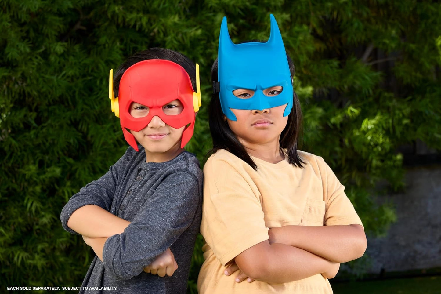 Mattel DC Premier Superheldenmasken für Kinder zum kreativen Rollenspiel, Gesichtsbedeckung aus Kunststoff mit elastischem Riemen, verschiedene Charaktere, JMF00