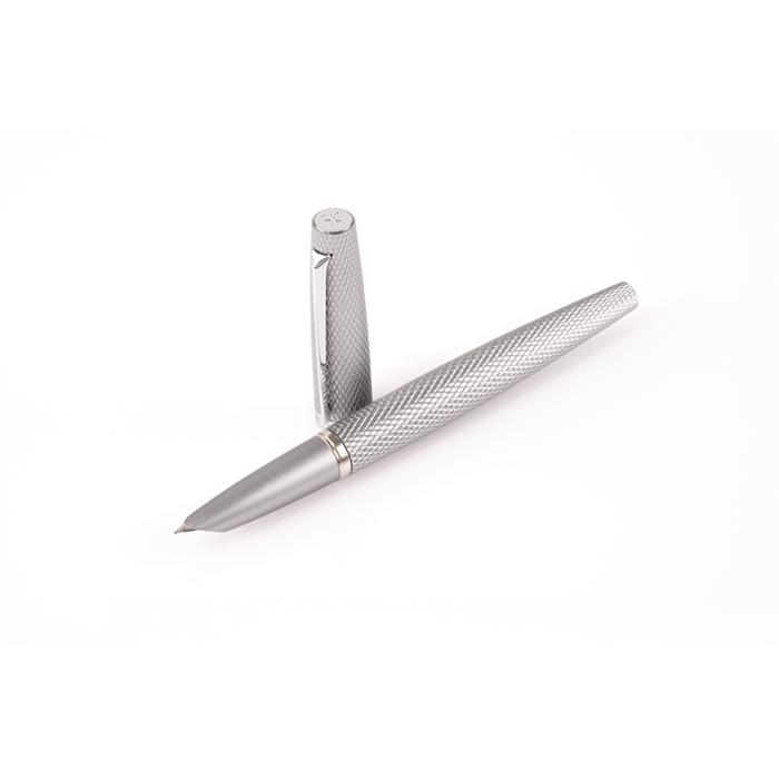 Diplomat Fountain Pen Viper silver guilloche - Fine/Medium