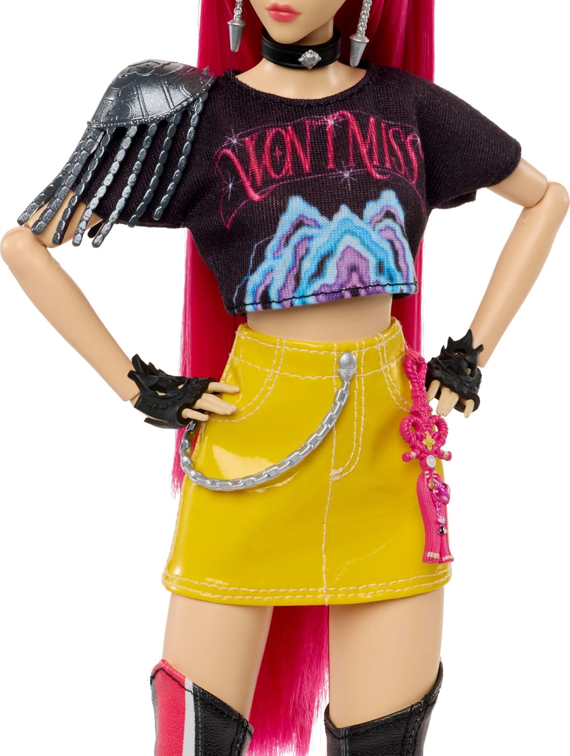 Mattel Kpop Demon Hunters HUNTR/X Mira Fashion Doll | Wearing “How It’s Done” Performance Look, Sword Accessory, Inspired by the Movie