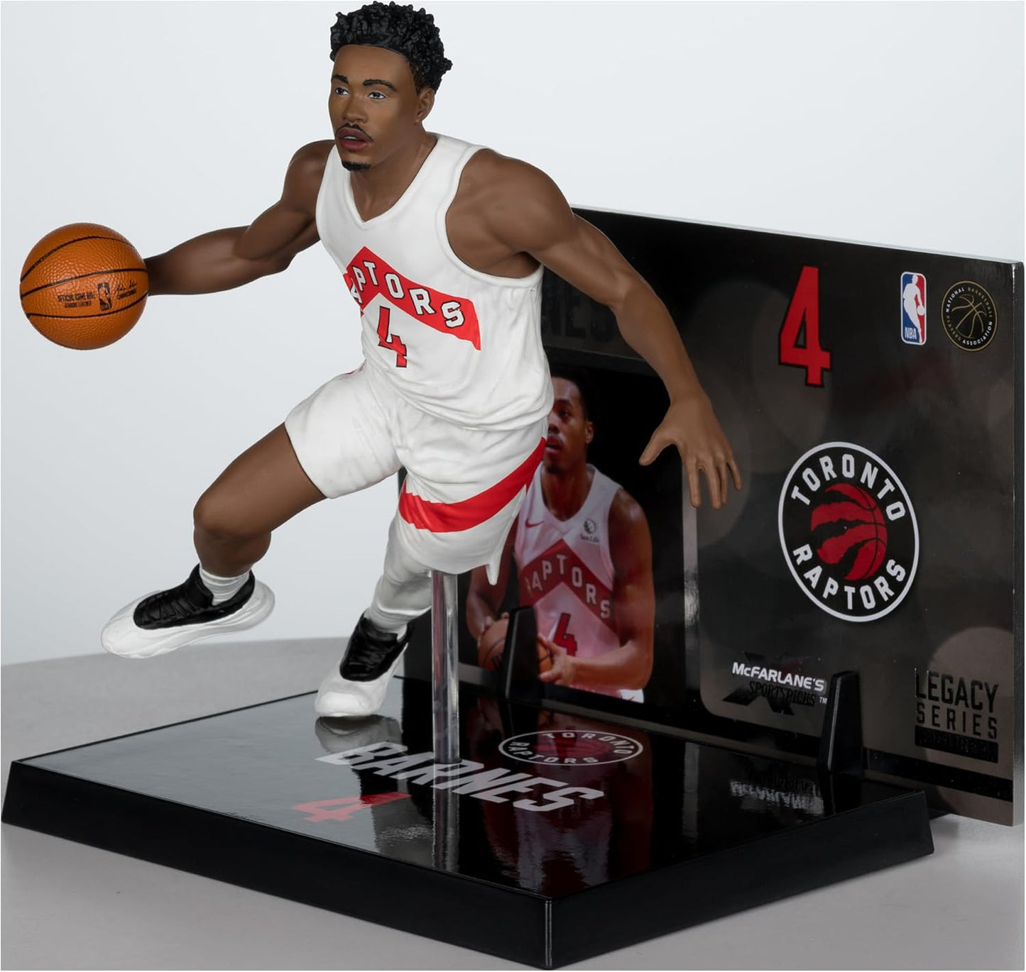 MCFARLANE NBA POSED FIG SCOTTIE BARNES (RAPTORS)