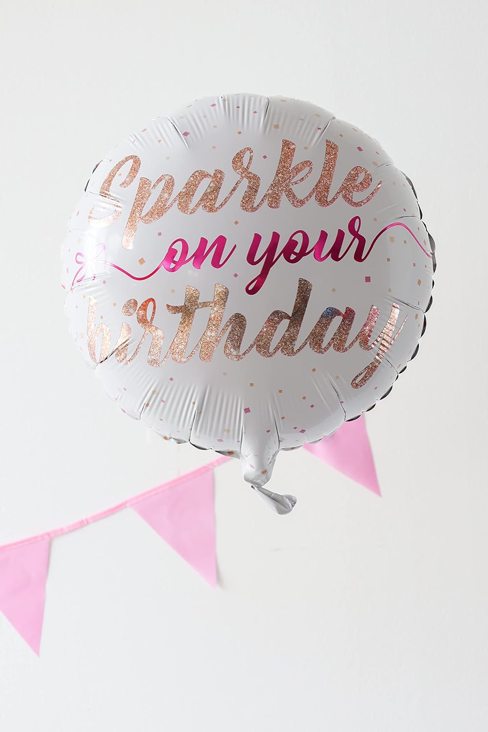 Bunting Mini Pink Baby 3m, 3 metres 12 mini Triangle flags measuring 15x11cms Plastic