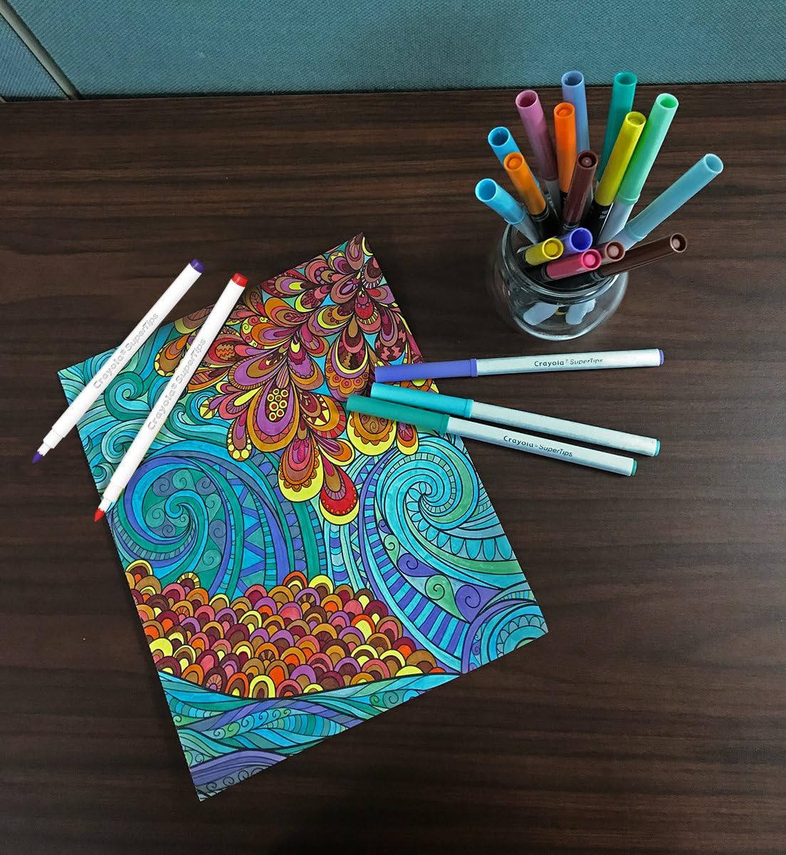 CRAYOLA Supertips 12 Filzstifte zum Zeichnen – Marker zum Malen (mehrfarbig, 12 Farben, extra breit, Rundspitze
