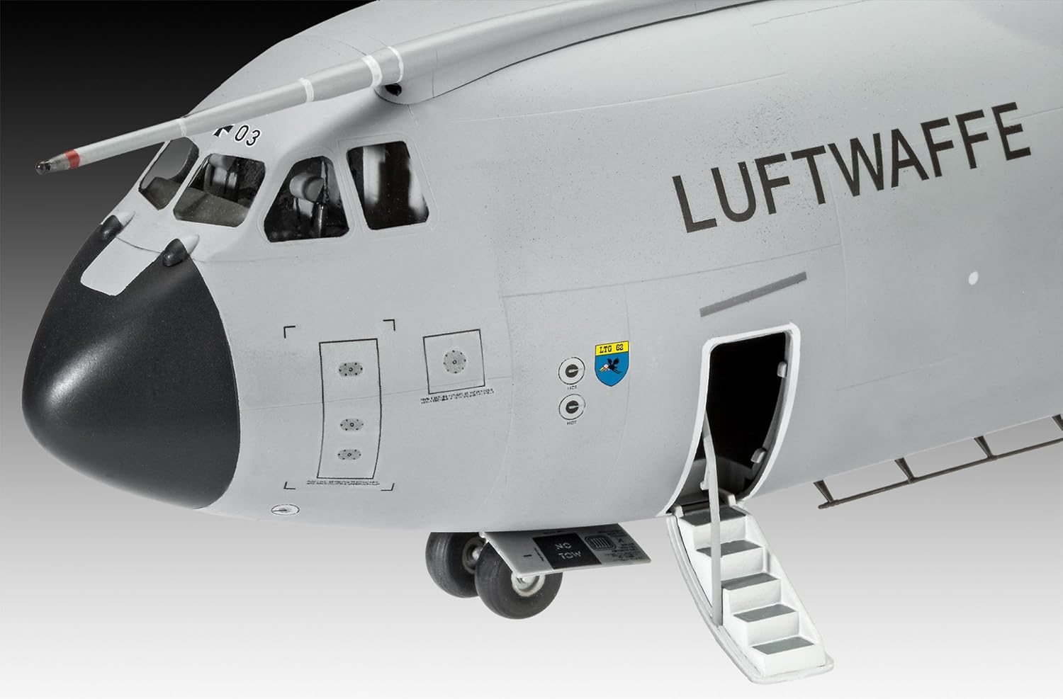 Revell 03929 Airbus A400M "ATLAS" 1:72 Scale Unbuilt/Unpainted Plastic Model Kit