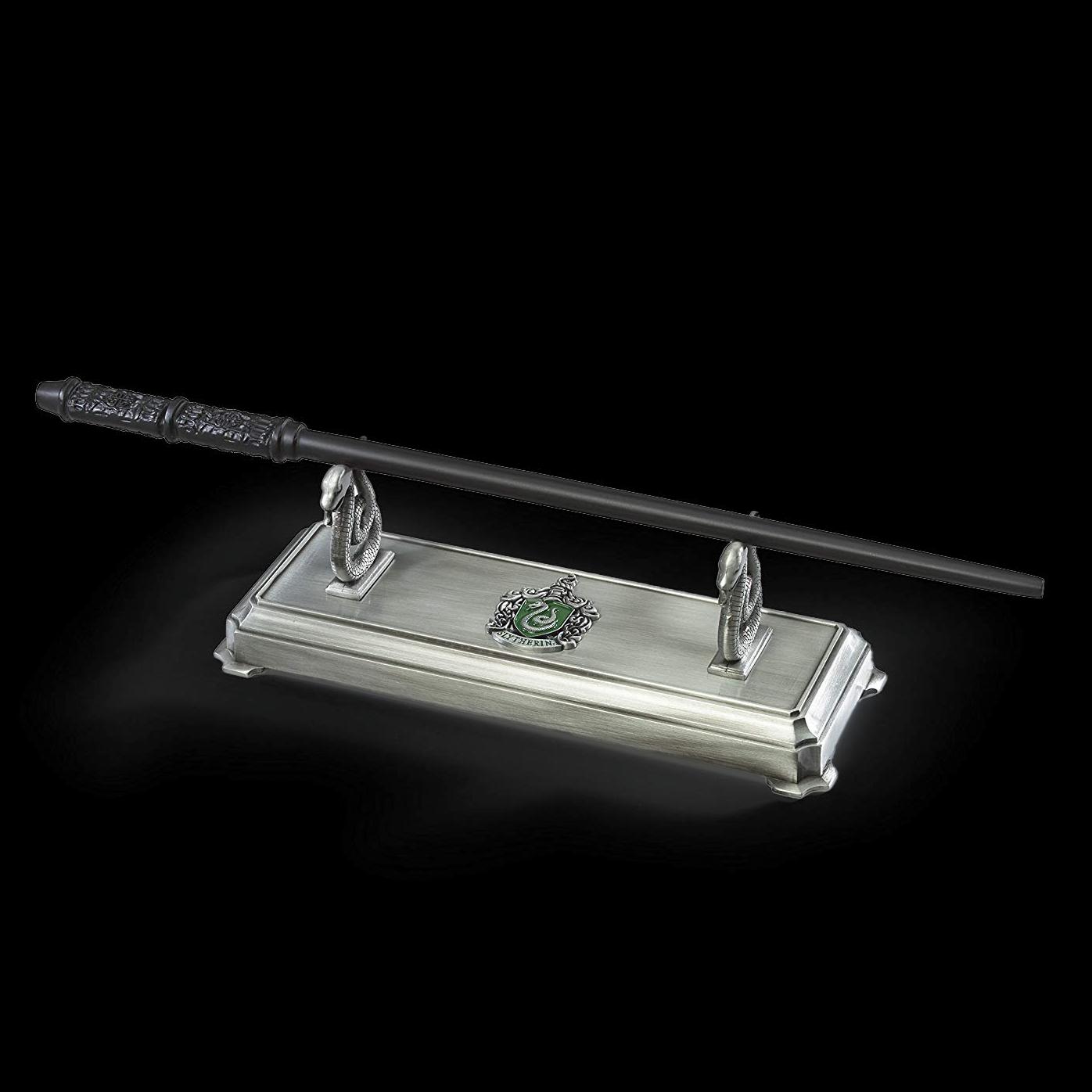 The Noble Collection Harry Potter Slytherin Wand Stand - 8in (20cm) Silver-Coloured Individual Wand Stand - Harry Potter Film Set Movie Props Wands - Gifts for Family, Friends & Harry Potter Fans
