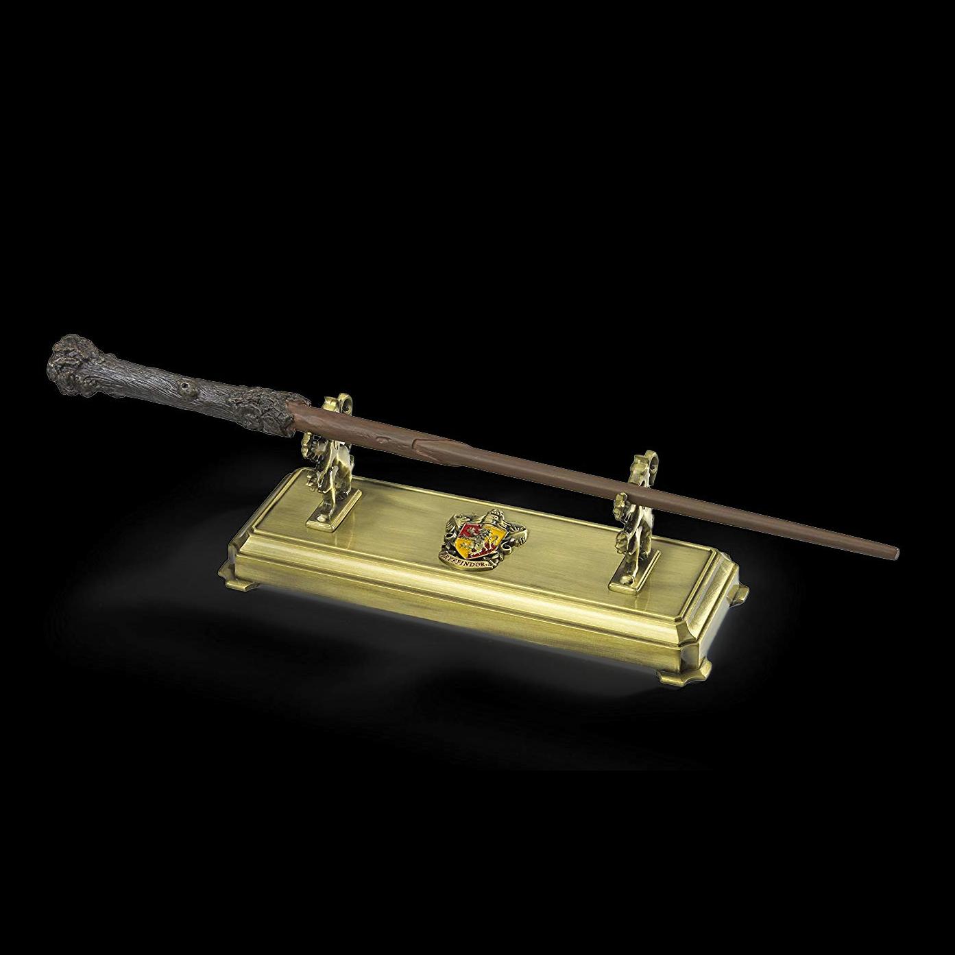 The Noble Collection Harry Potter Gryffindor Wand Stand - 8in (20cm) Gold-Coloured Individual Wand Stand - Harry Potter Film Set Movie Props Wands - Gifts for Family, Friends & Harry Potter Fans