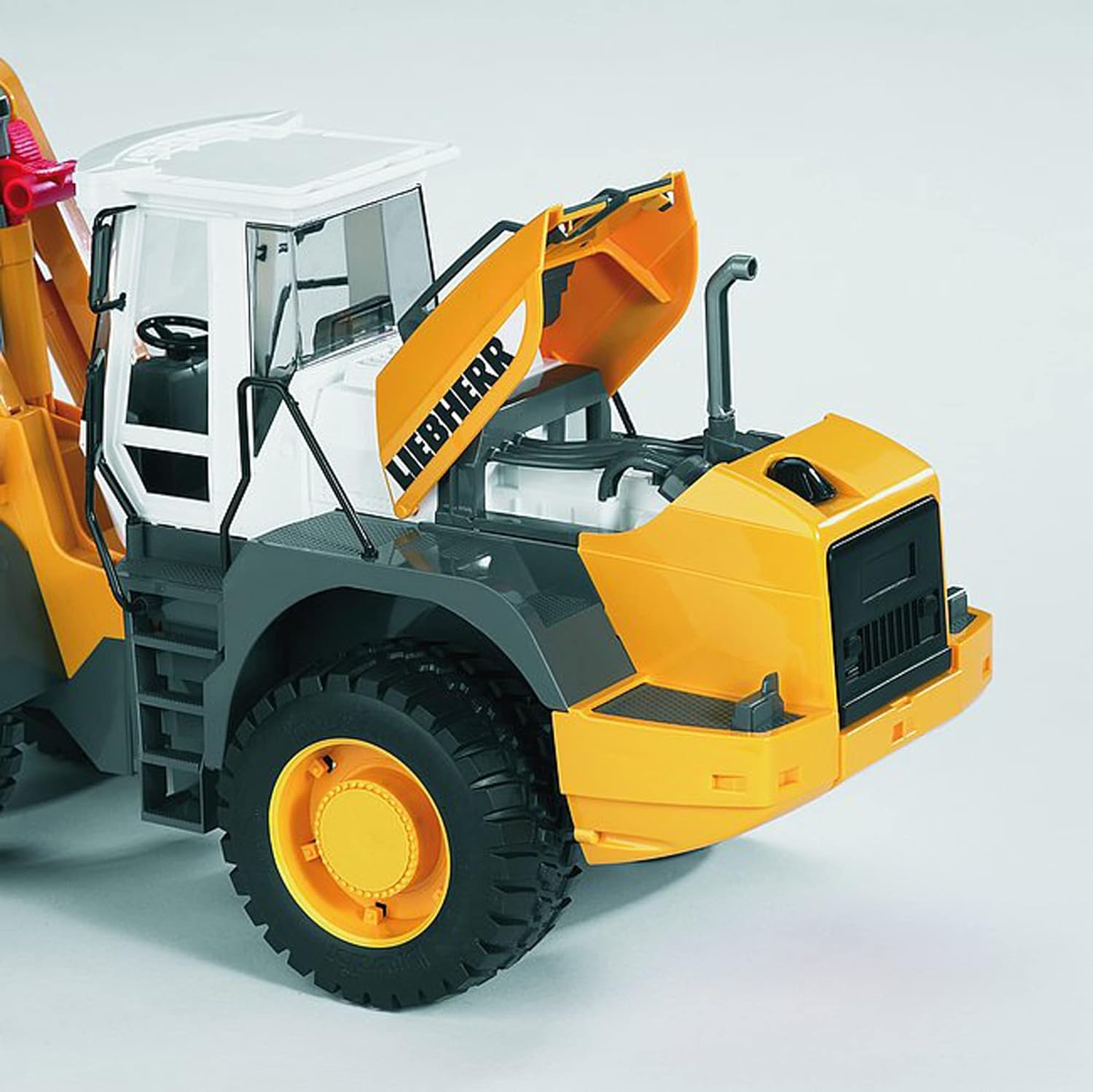 Liebherr L574 Articulated Road Loader