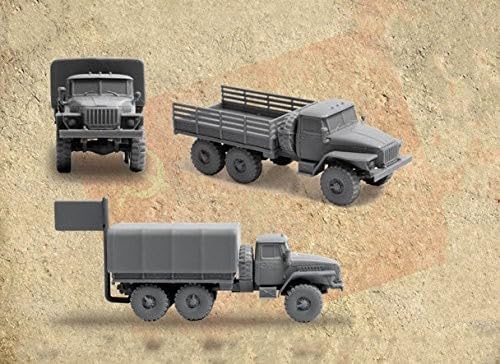 Zvezda 500787417-1:100 Ural Truck