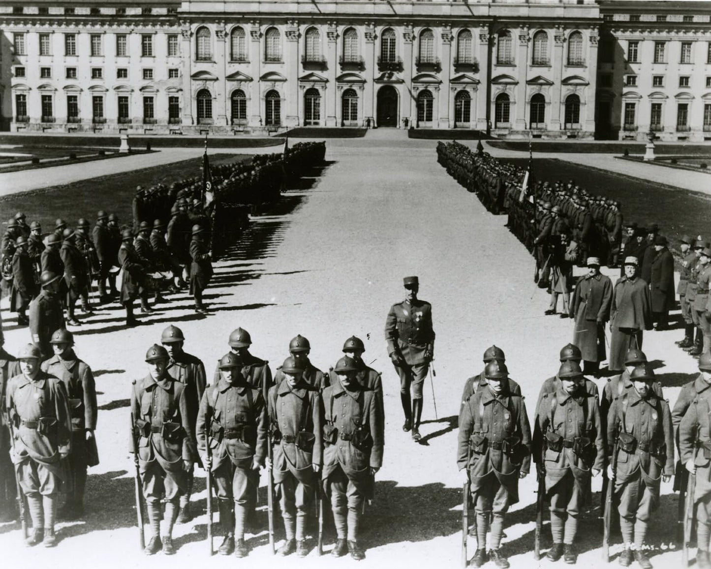 Paths of Glory (The Criterion Collection
