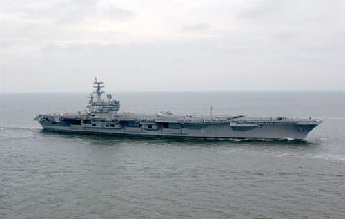 Italeri 510005533 1:720 USS. Ronald Reagan CV-76
