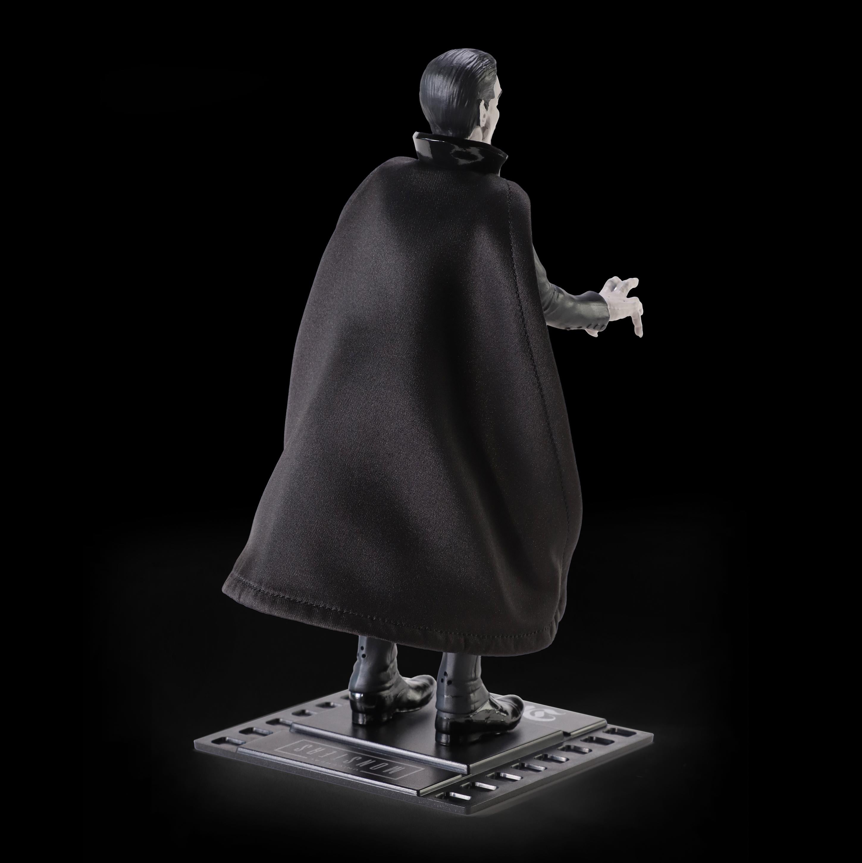 BendyFigs The Noble Collection Universal Monsters Dracula - 7.5in (19cm) Noble Toys Bendable Figure Posable Collectible Doll Figures With Stand