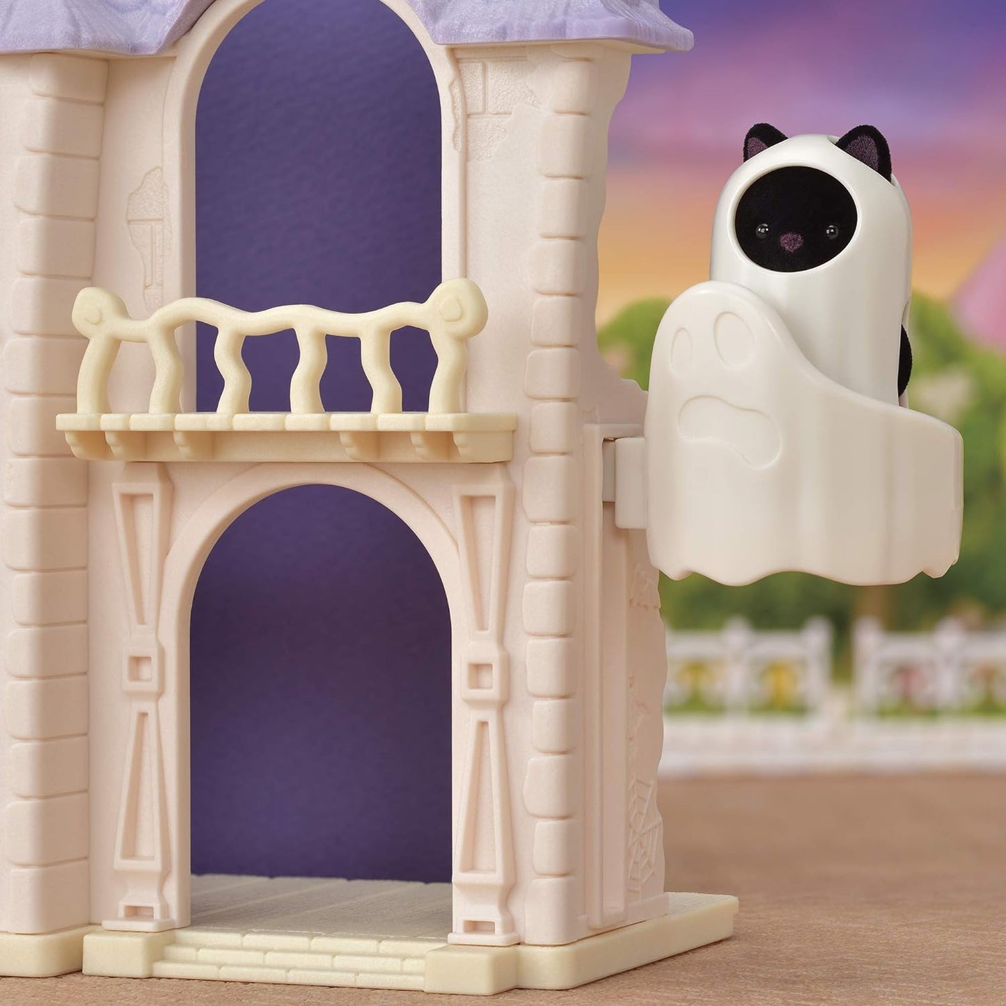 Sylvanian Families 5542 Spooky Surprise House - Dollhouse Playsets & 5539 Baby Star Carousel - Dollhouse Playsets + Carousel - Dollhouse Playsets