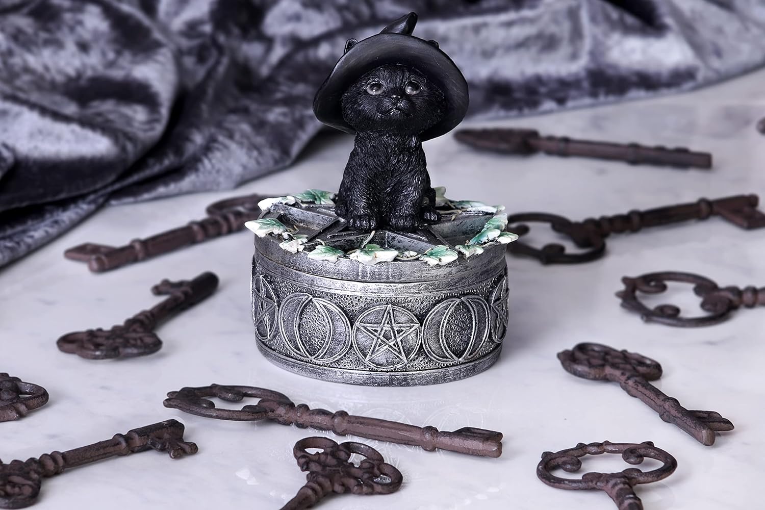 Nemesis Now Ivy Familiar Box Cat Figurine 15cm, Resin, Black