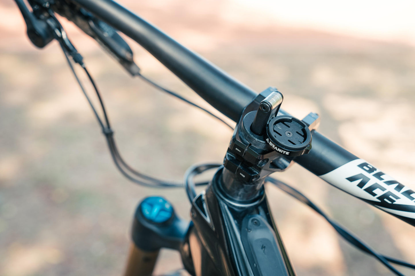 Granite Scope Mount, Bike Computer Mount Converter for SWAT Tool Kit, Compatible with Garmin, Wahoo and Bryton Devices, Easy-to-use Computer Mount Converter for Mountain Bike and Road Bike