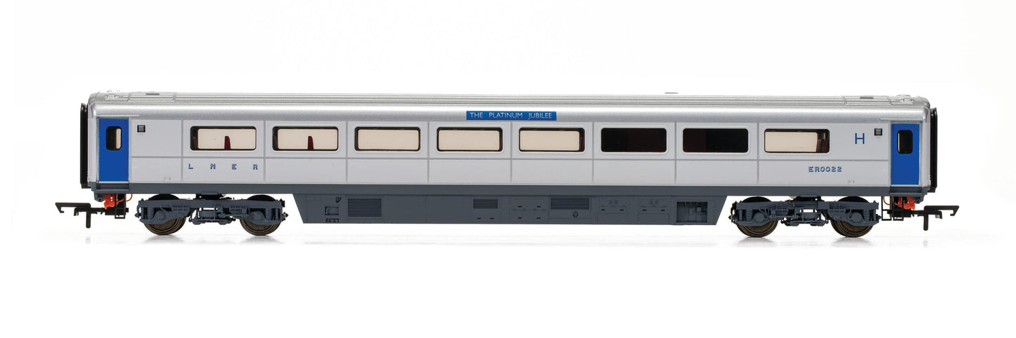 Hornby R40356A Platinum Jubilee Queen MK3 Sliding Door TCC No.ER0022