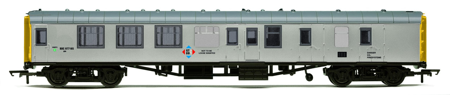 Hornby Balfour Beatty, Mk1 BCK, Staff Coach, BDC 977165 - Era 9. Coaches & Coach Packs. Mk1 Coaches