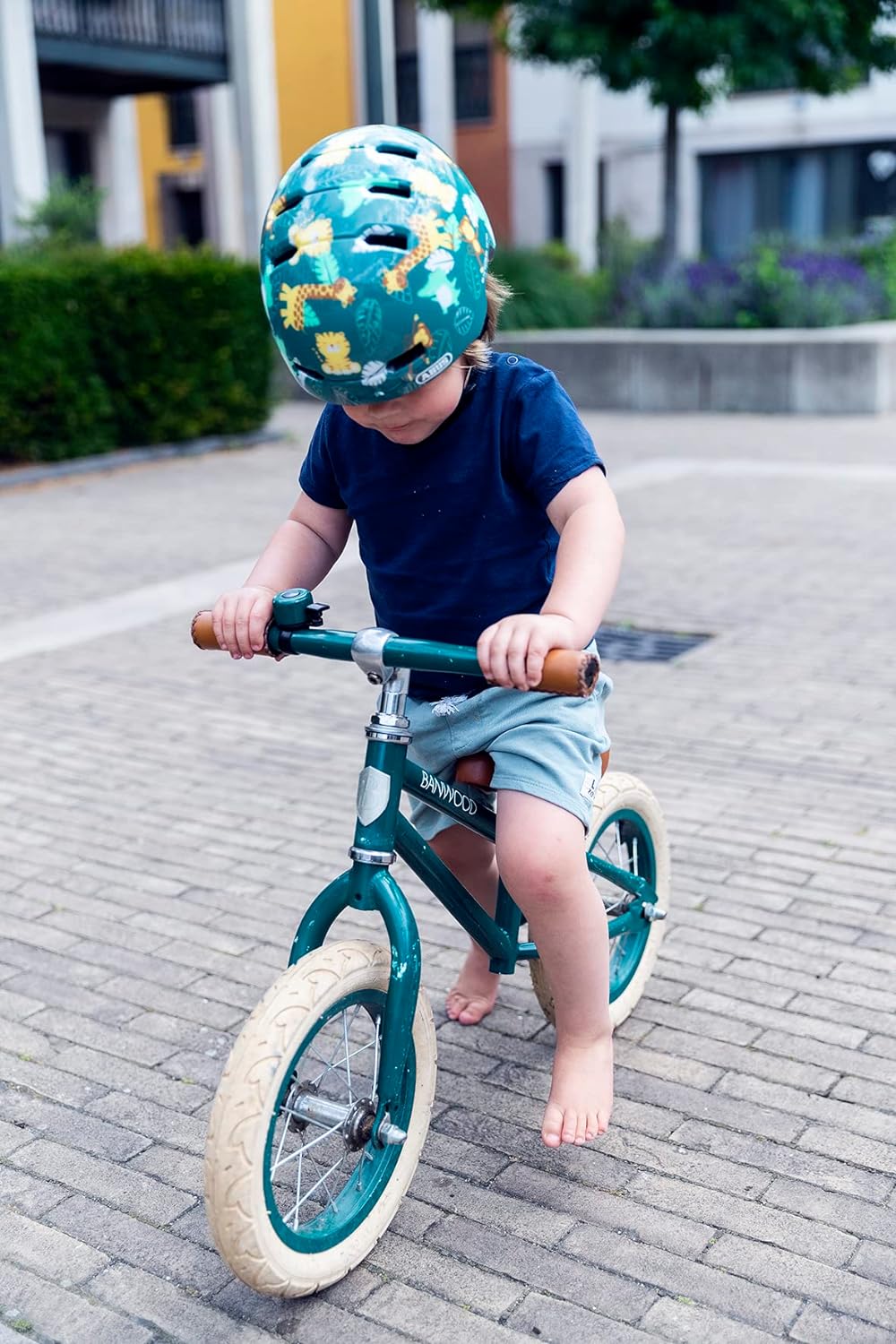 ABUS children's helmet Skurb Kid - robust bike helmet in skate style with room for a ponytail and various designs - for girls and boys S (45-50 cm) Grün (green jungle)