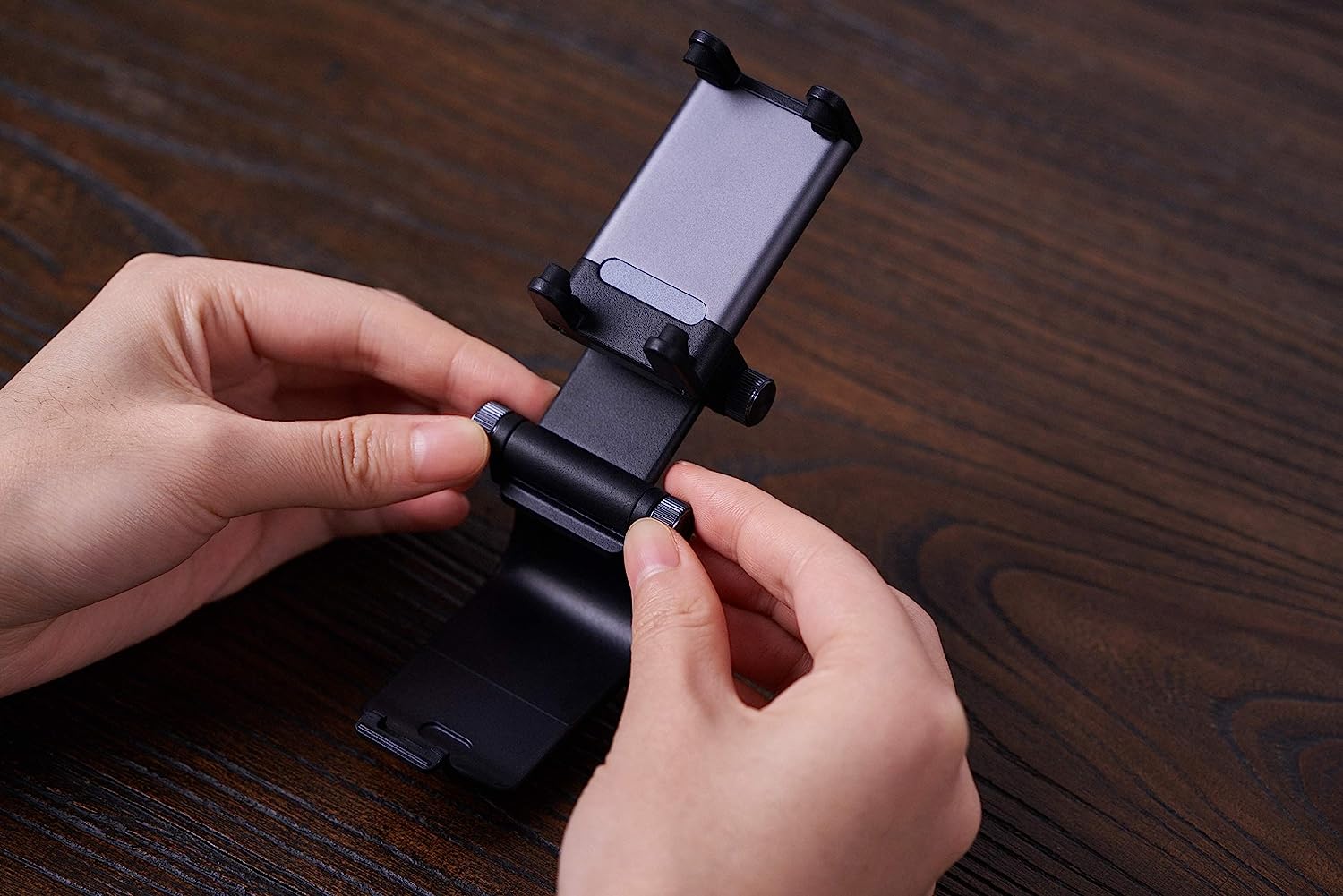 8Bitdo Mobile Clip for Pro 2 Bluetooth Controller - Not Machine Specific
