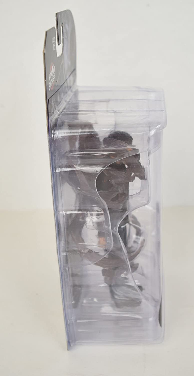 Outcast - Kyle Barnes Figure Color
