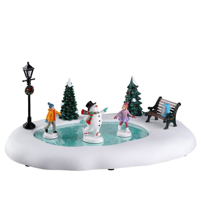 Lemax - Vail Village - Accessory: Frosty Goes Ice Skating - (24951) /Xmas