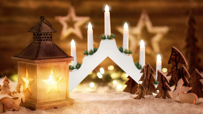 Idena 8582067 - Adventsleuchter aus weiß lackiertem Holz mit 7 Kerzenlichtern, inklusive Ersatzlampe, Anschlusskabel mit Schalter, ca. 40 x 30 cm White, with LED