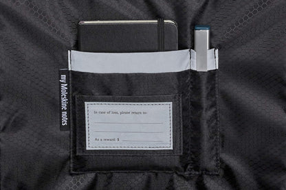 Moleskine - Metro Horizontal Device Bag, PC Bag for Laptop, Notebook, iPad and Tablet up to 15 Inch, Waterproof Messenger Bag, Size 40 x 29 x 6 cm, Black