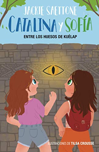 Catalina y Sofía entre los huesos de Kuélap