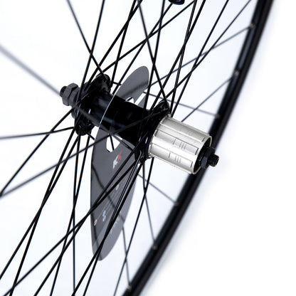 KX Pro Road 700C Q/R Sealed Bearing Wheel 10-11 Speed in Black - Front