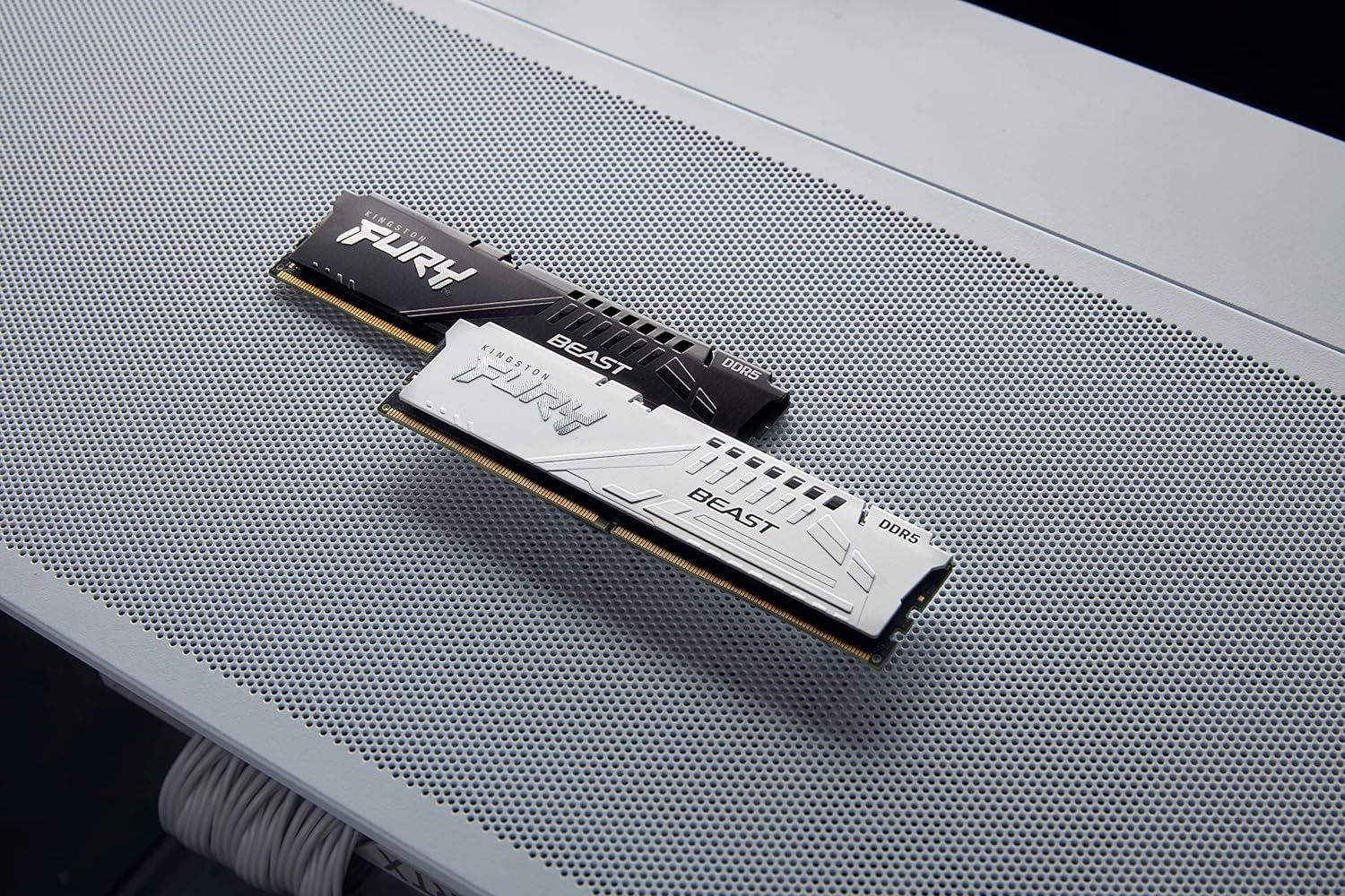 Kingston FURY Beast White EXPO 16GB 5200MT/s DDR5 CL36 DIMM Desktop Gaming Memory Single Module - KF552C36BWE-16