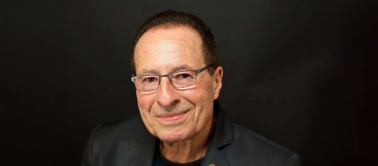 Peter James