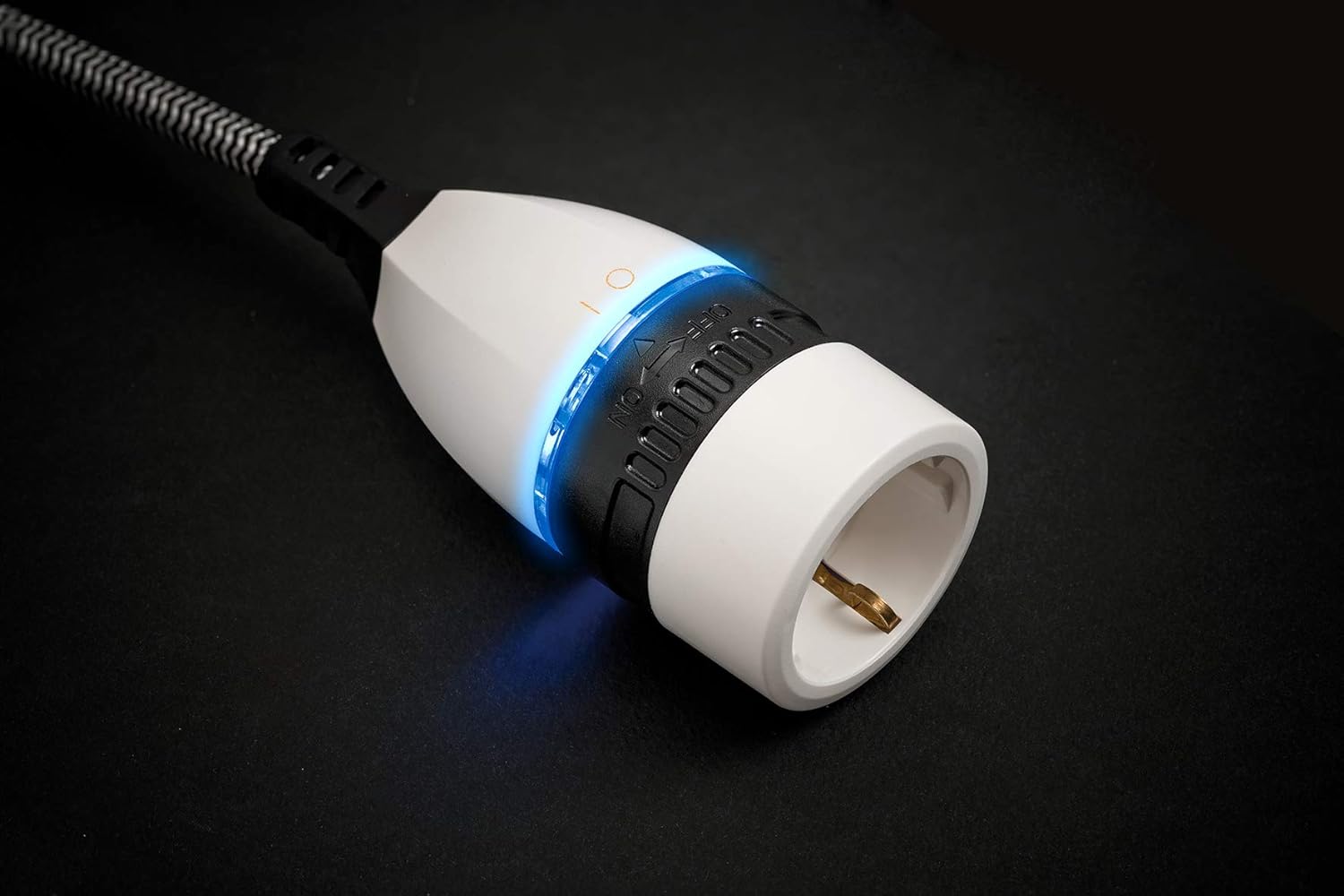 Brennenstuhl Extension Cable 5 m for Indoor Use (5 m Textile Cable, for Indoor Use, Extension Cable with Illuminated On/Off Rotary Switch) Black/White