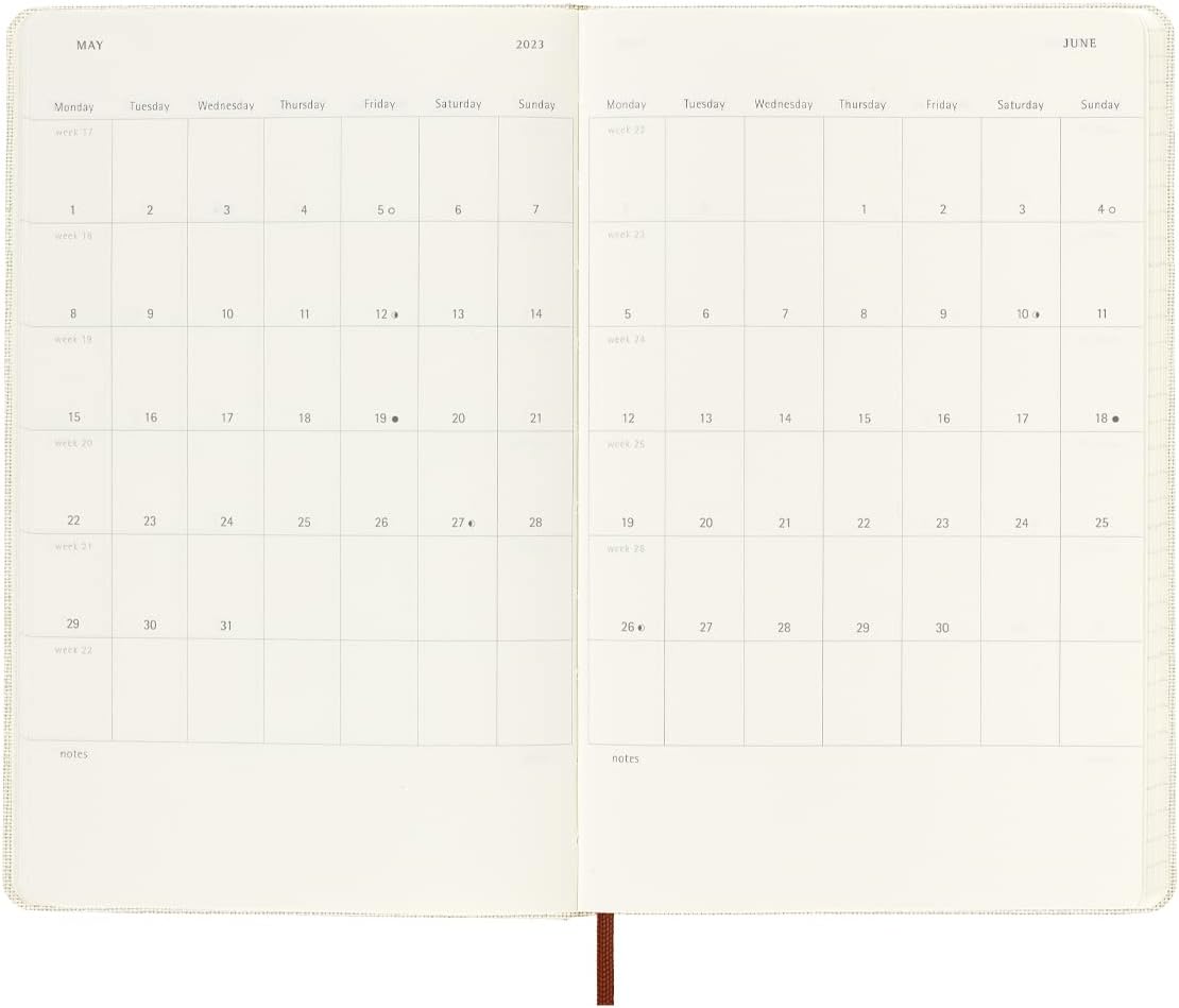 Moleskine Weekly Planner 2023, 12-Month Diary, Limited Edition Alice In Wonderland, Weekly Planner with Hard Cover and Elastic Closure, Large Size 13x21cm White Alice