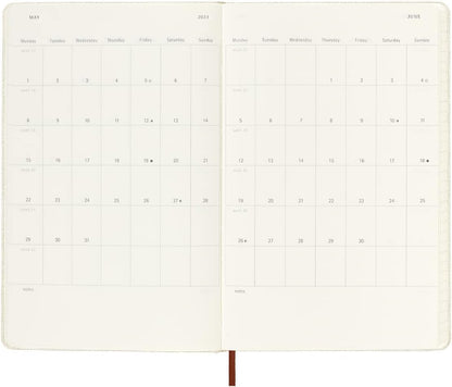 Moleskine Weekly Planner 2023, 12-Month Diary, Limited Edition Alice In Wonderland, Weekly Planner with Hard Cover and Elastic Closure, Large Size 13x21cm White Alice