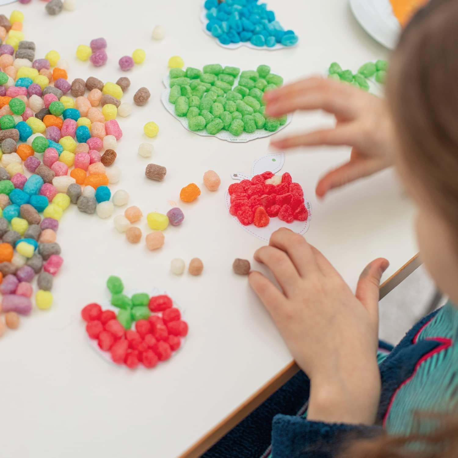 PlayMais Mosaic Little Cosmos Creative Set for Crafts for Children from 3 Years Over 2,300 6 Mosaic Adhesive Pictures Promotes Creativity and Fine Motor Skills Natural Toy