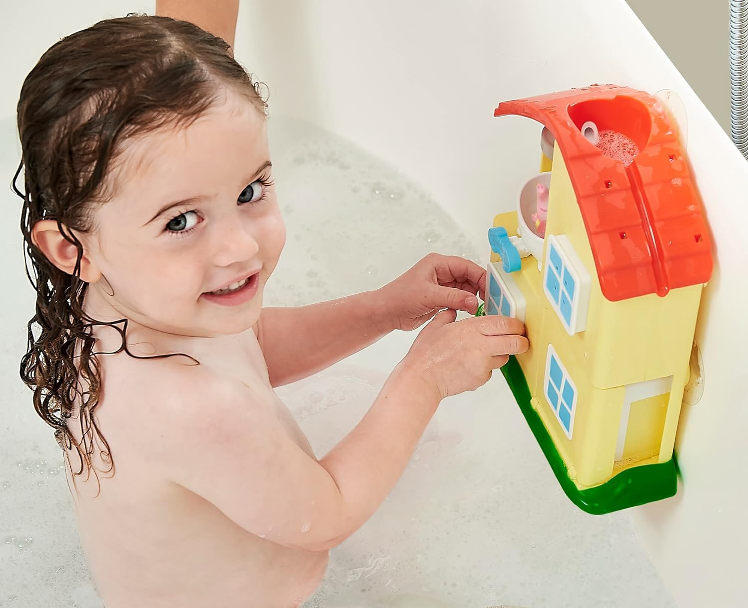 Toomies, Casita de Peppa Pig Juguete de Baño, Diferentes Estancias, Juegos de Formas, Ducha y Otras Sorpresas, 1 Figura Incluida y 3 Ventosas, niños +3 años, Bizak E73415