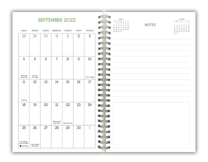 Lambies in Jammies & Goats in Coats September 2022-December 2023 Weekly Planner (ENGAGEMENT 16 MONTH