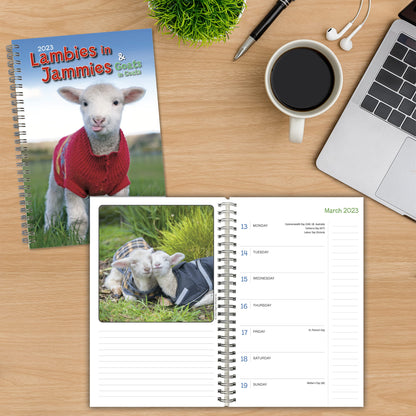 Lambies in Jammies & Goats in Coats September 2022-December 2023 Weekly Planner (ENGAGEMENT 16 MONTH