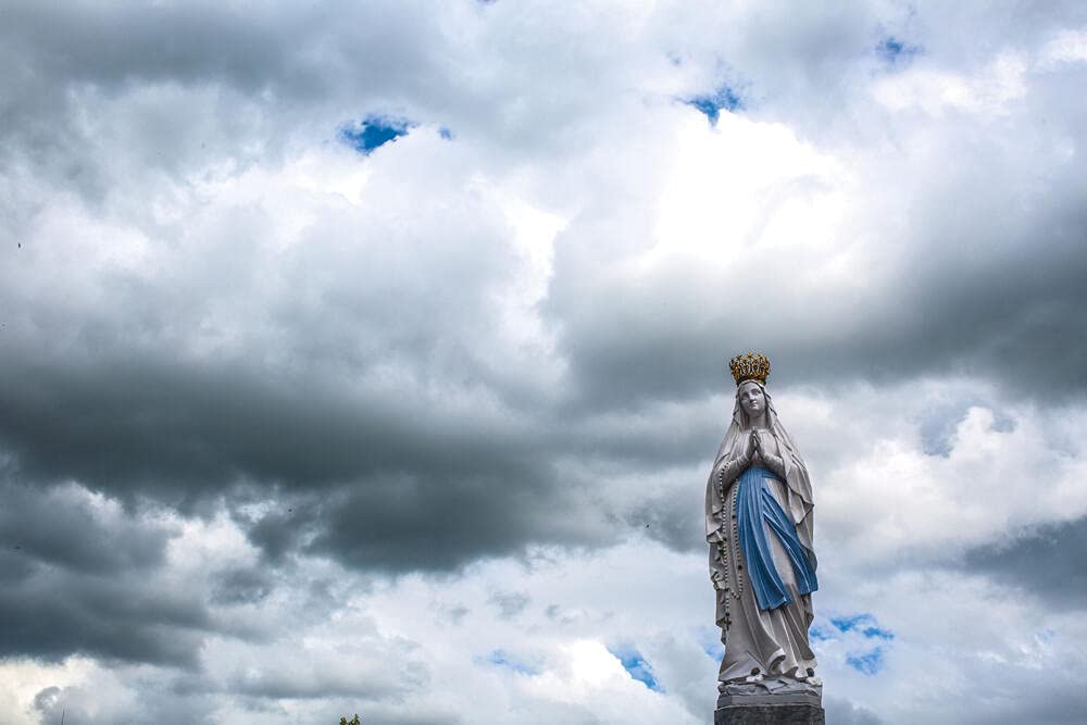 Lourdes (2019)
